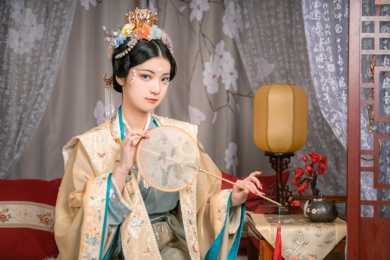 许枳《小公主》主题写真：21张全套美图