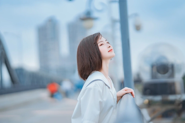 河豚抚子《和春天有个约会》主题写真：22张全套美图