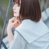 河豚抚子《和春天有个约会》主题写真：22张全套美图