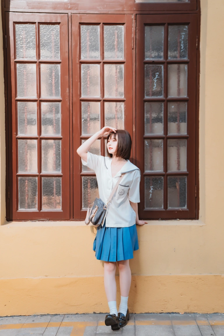 河豚抚子《和春天有个约会》主题写真：22张全套美图