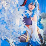 清青琴玖《甘雨》主题写真：25张全套美图