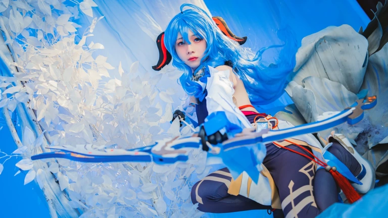 清青琴玖《甘雨》主题写真：25张全套美图