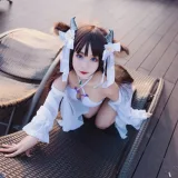 九九八《牛牛吖》主题写真：26张全套美图