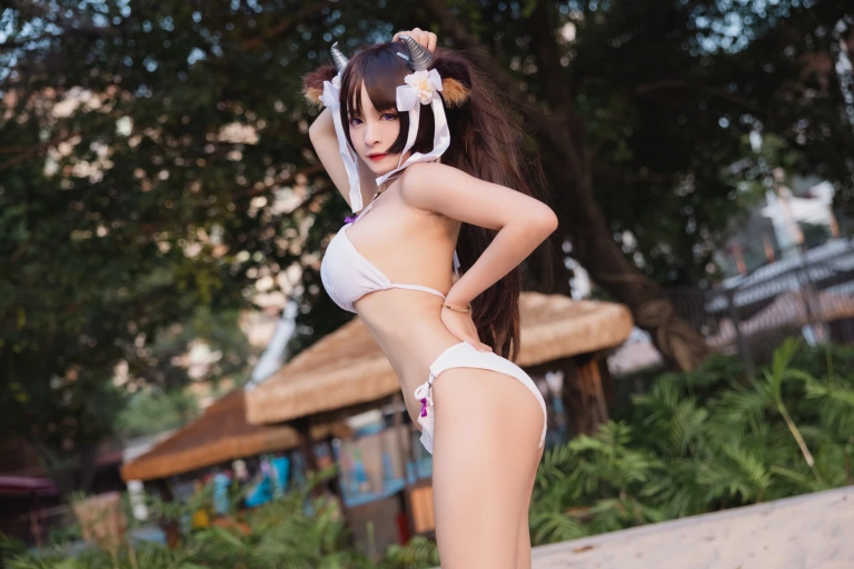 九九八《牛牛吖》主题写真：26张全套美图