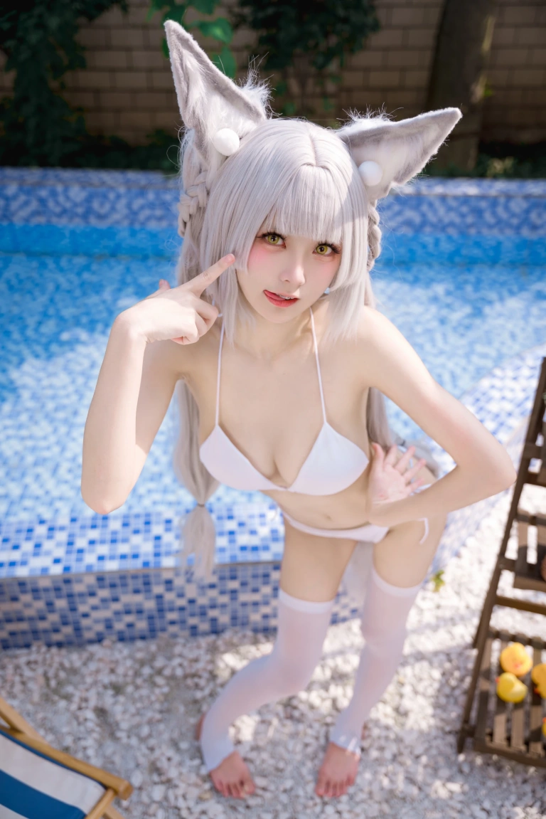 九柒喵《朝凪泳装》主题写真：29张全套美图