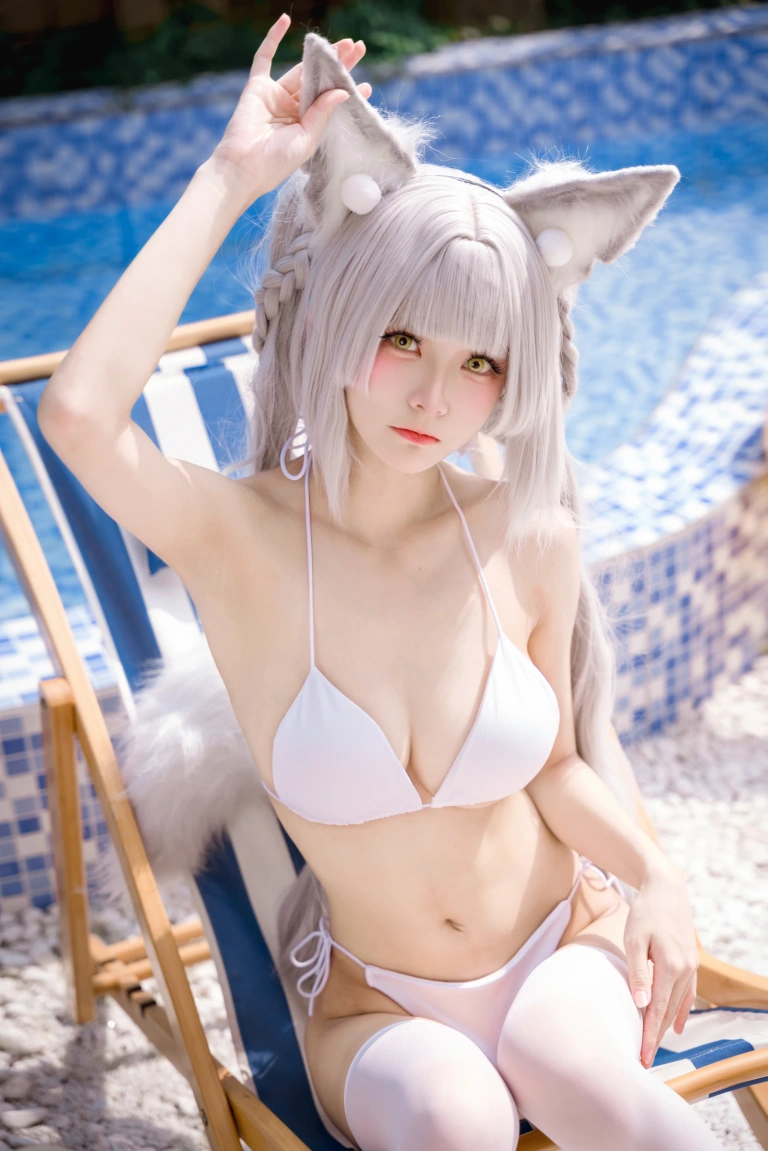 九柒喵《朝凪泳装》主题写真：29张全套美图