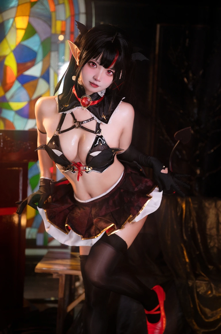 伊喵君《萝贝莉雅》主题写真：29张全套美图