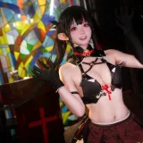 伊喵君《萝贝莉雅》主题写真：29张全套美图