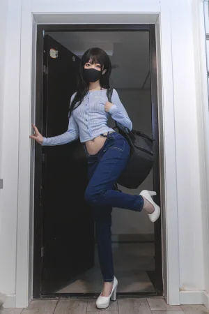 杏仁曲奇《吉他妹妹 2.0版》主题写真：41张全套美图