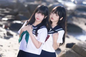 三無人型《水手服百合黑丝（&不呆猫）》主题写真：51张全套美图，含1个视频