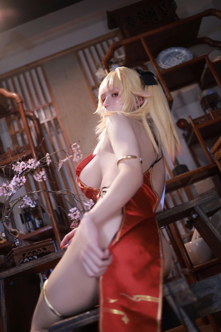 桜满三时《萌姬联合 旗袍》主题写真：83张全套美图