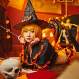 阿包也是兔娘《万圣节》主题写真：8张全套美图