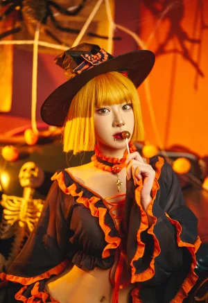 阿包也是兔娘《万圣节》主题写真：8张全套美图