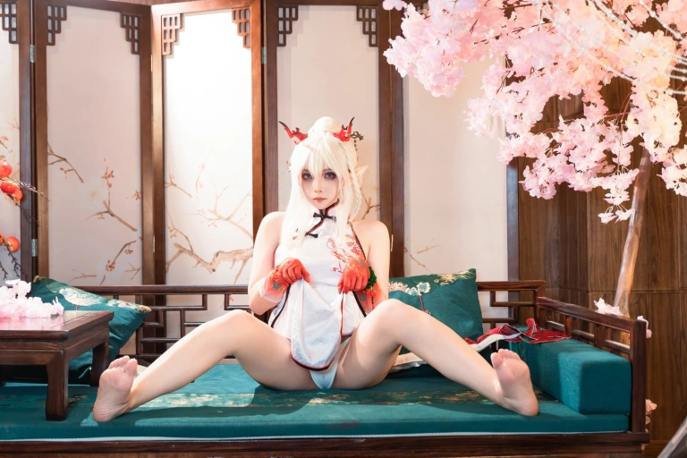 小和甜酒&阿呀被发现了Aya《年夕旗袍双人御守》主题写真：199张全套美图