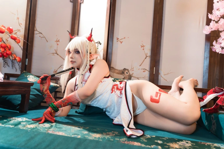 小和甜酒&阿呀被发现了Aya《年夕旗袍双人御守》主题写真：199张全套美图
