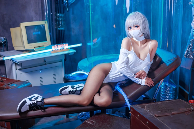 仙女月《ivy》主题写真：48张全套美图，含1个视频