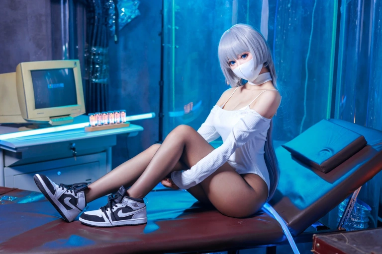 仙女月《ivy》主题写真：48张全套美图，含1个视频