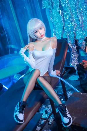 仙女月《ivy》主题写真：48张全套美图，含1个视频
