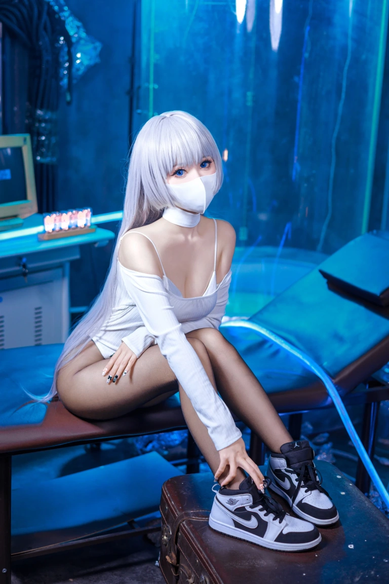 仙女月《ivy》主题写真：48张全套美图，含1个视频