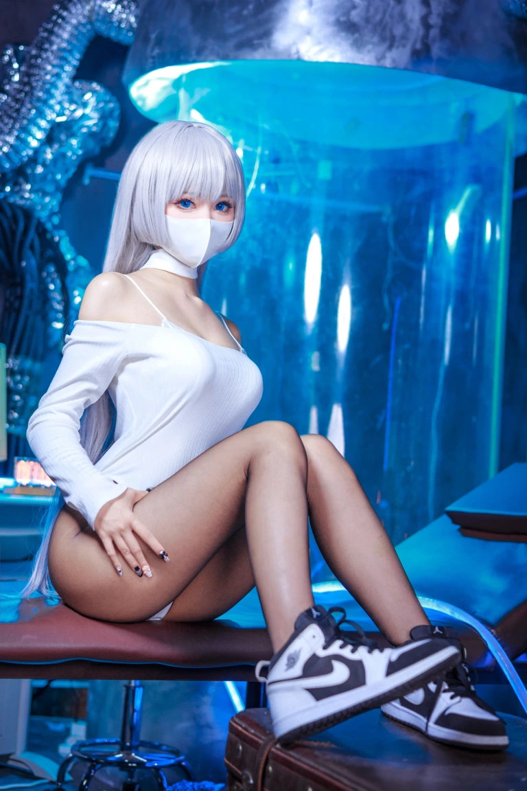 仙女月《ivy》主题写真：48张全套美图，含1个视频