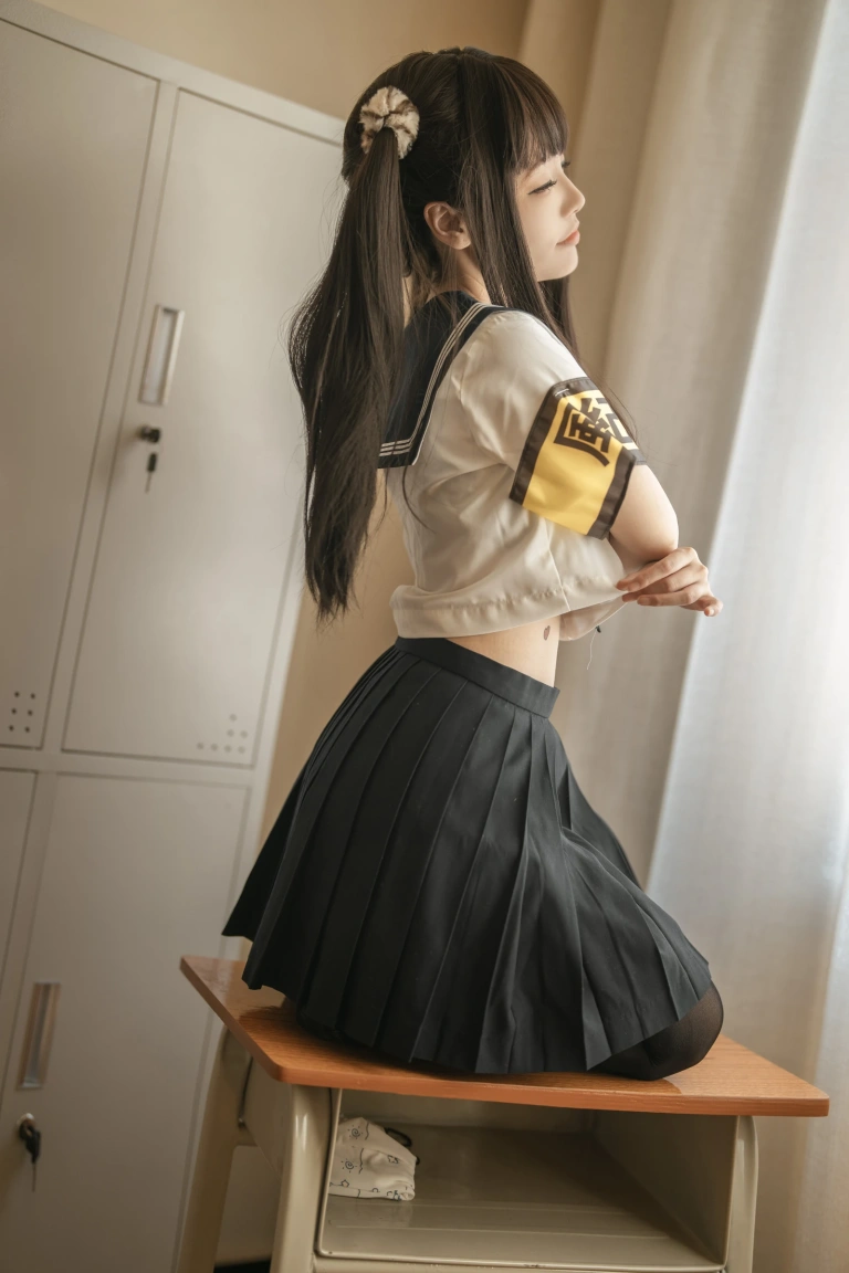 桃良阿宅《教室JK》主题写真：33张全套美图