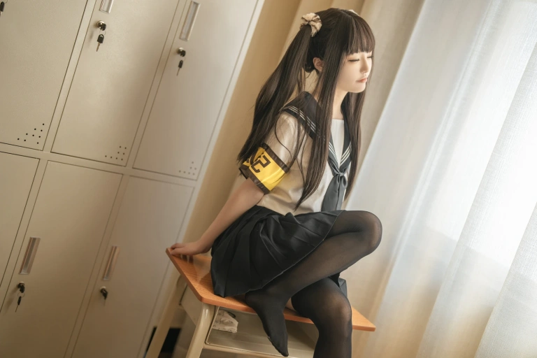 桃良阿宅《教室JK》主题写真：33张全套美图