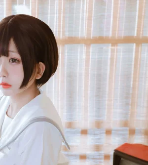 日奈娇(椎名莜)《和风jk》主题写真：40张全套美图