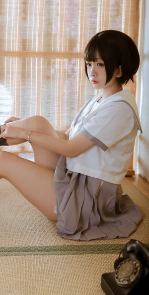 日奈娇(椎名莜)《和风jk》主题写真：40张全套美图