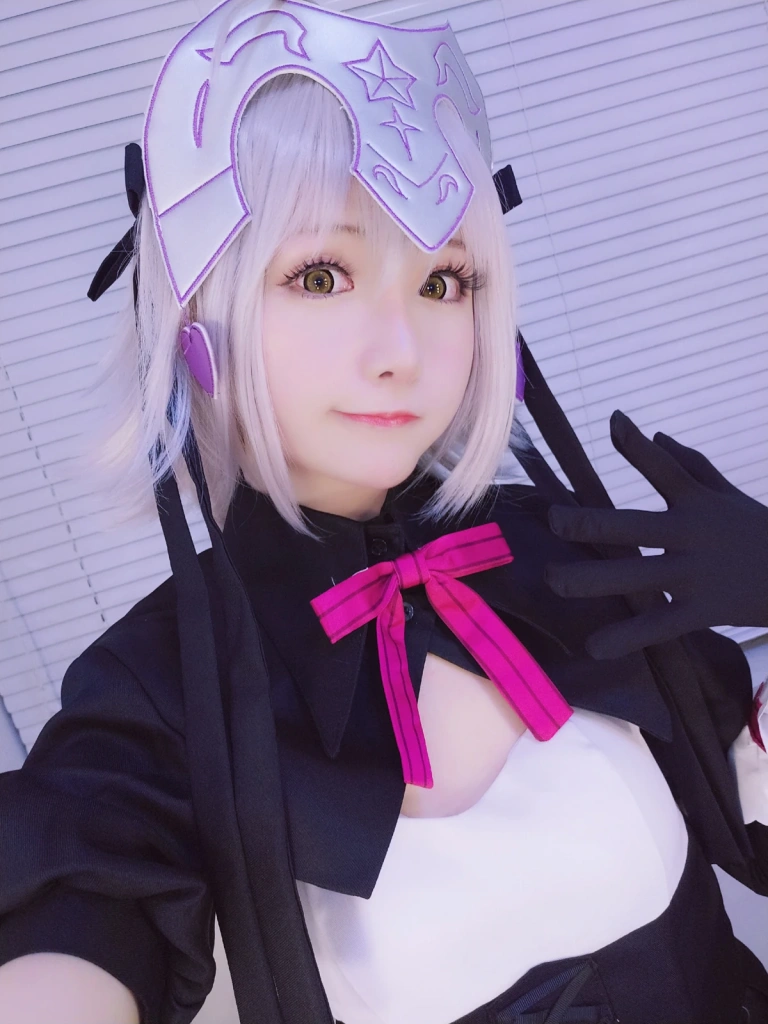 星之迟迟《VOL.4 元气女仆包》主题写真：66张全套美图