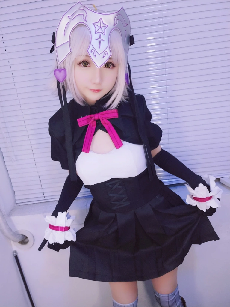 星之迟迟《VOL.4 元气女仆包》主题写真：66张全套美图
