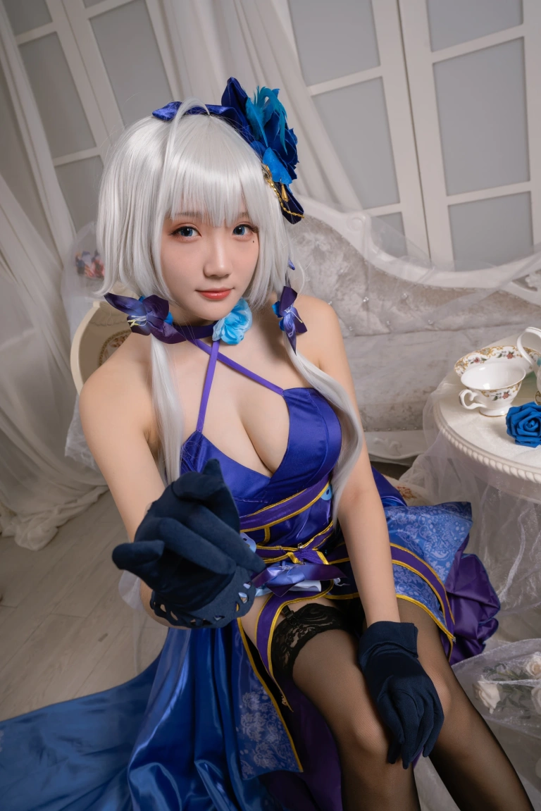 瓜希酱《光辉 茶会》主题写真：18张全套美图
