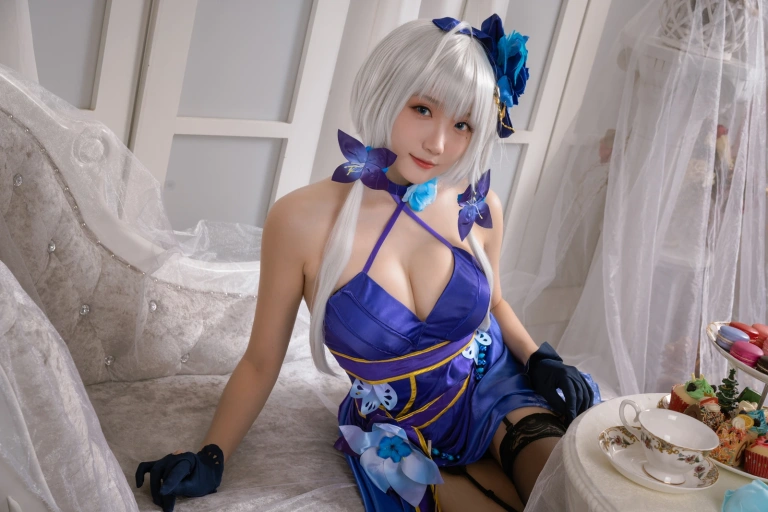 瓜希酱《光辉 茶会》主题写真：18张全套美图