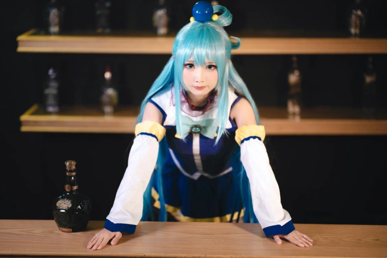 面饼仙儿《阿克亚》主题写真：20张全套美图