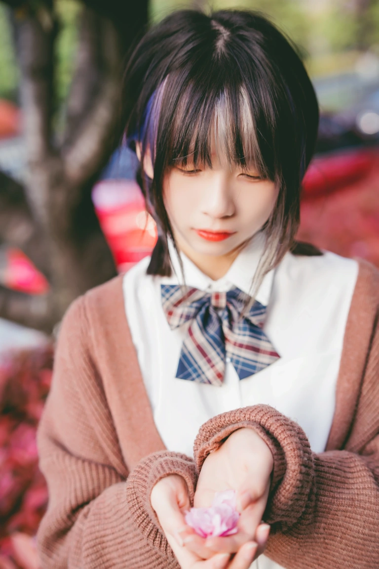 清青琴玖《想和你一起在四月吹春风》主题写真：25张全套美图
