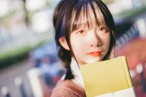 清青琴玖《想和你一起在四月吹春风》主题写真：25张全套美图