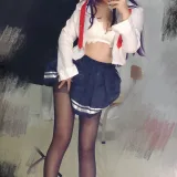 白烨《学姐校服自拍》主题写真：26张全套美图
