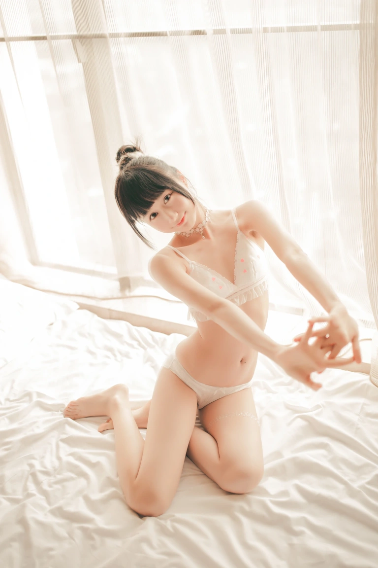 木棉棉《暖洋洋私房》主题写真：28张全套美图