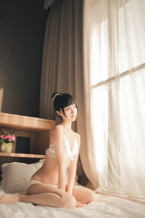 木棉棉《暖洋洋私房》主题写真：28张全套美图