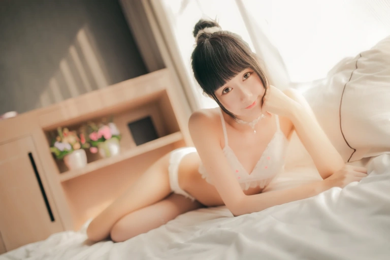 木棉棉《暖洋洋私房》主题写真：28张全套美图
