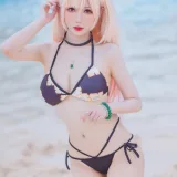 仙女月《喜多川泳装》主题写真：29张全套美图