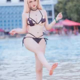 仙女月《喜多川泳装》主题写真：29张全套美图