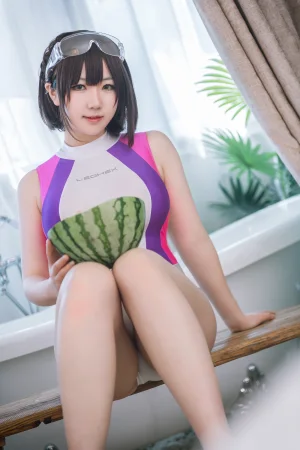 是本末末《竞泳水着》主题写真：31张全套美图