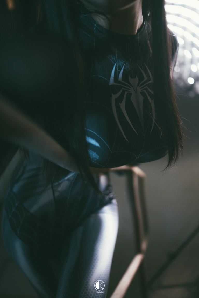 末夜《蜘蛛侠妹妹》主题写真：33张全套美图