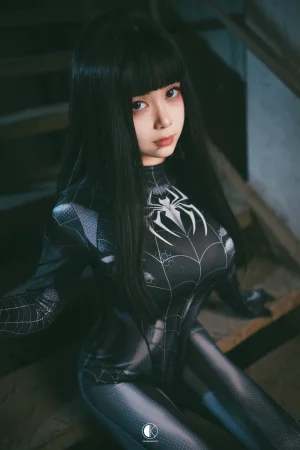 末夜《蜘蛛侠妹妹》主题写真：33张全套美图