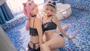 可可老师《夏日双子》主题写真：42张全套美图