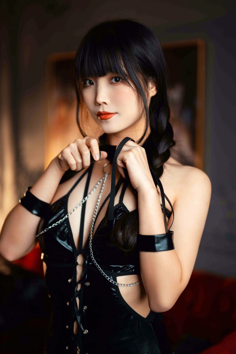 汪知子《驯兽师》主题写真：51张全套美图