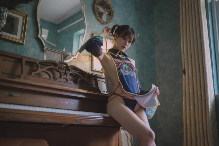 星黛鹿鹿《小僵尸》主题写真：53张全套美图