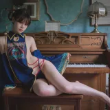 星黛鹿鹿《小僵尸》主题写真：53张全套美图