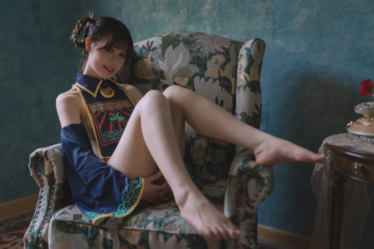 星黛鹿鹿《小僵尸》主题写真：53张全套美图