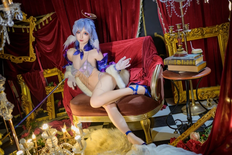狐玖玖《知更鸟》主题写真：61张全套美图